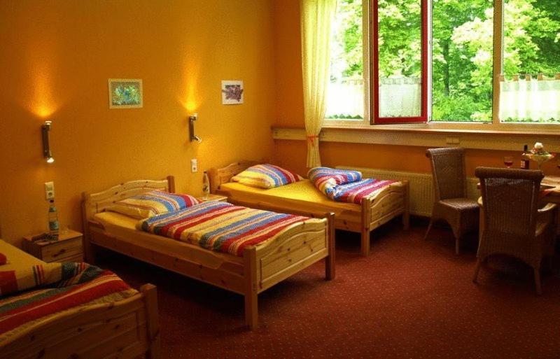 Econo Motel Goelzer Büchenbeuren Exterior foto